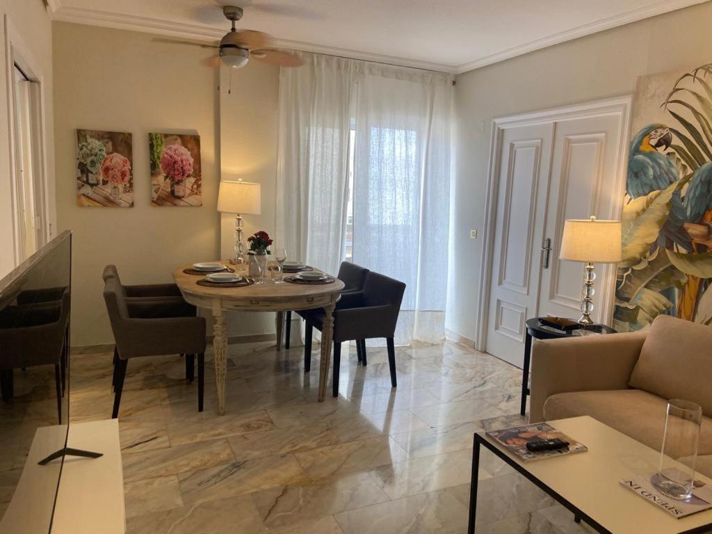 Precioso apartamento en Los Remedios, centro de Sevilla Exterior foto